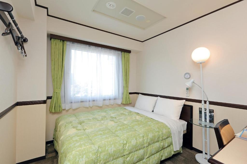 Toyoko Inn Hirosaki Ekimae Стая снимка